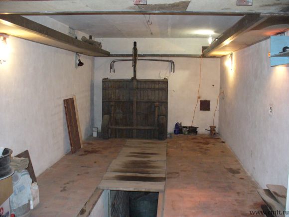 Гараж с ямой 19 кв. м - ГСК Северный-3. Фото 1.