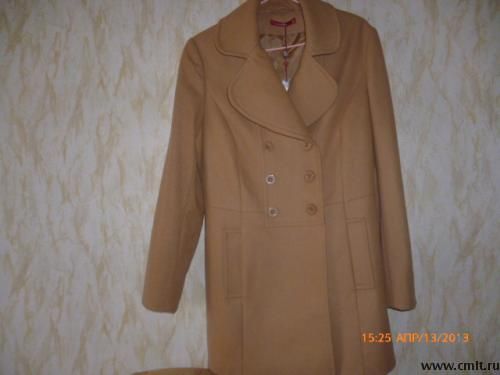 Продам недорого пальто демисезонное, новое, стильное, 46-48 р-р. Состав: 50% шерсть, 50% полиэстер. фирма Zarina.