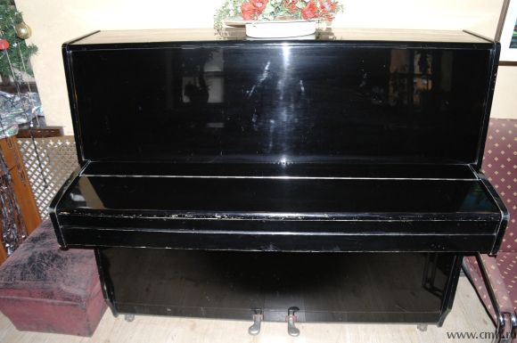 Пианино: "Прима". Фото 1.