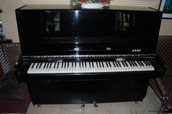 Пианино: "Прима". Фото 2.