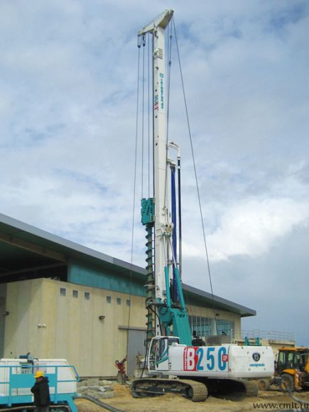 Продам буровую установку Casagrande B250. Фото 1.