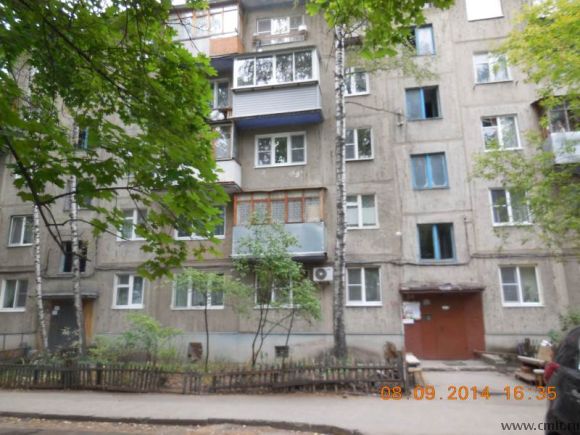 1 комнатная квартира по ул. Домостроителей 30/18/6 1570000 руб.