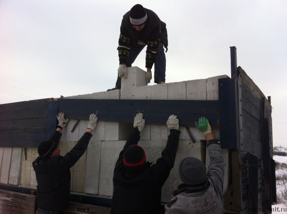 Блок 100х300х600, 200х250х600, 200х300х600, 250х300х600. Фото 1.