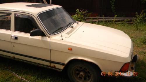 ГАЗ 3102 - 1991 г. в.. Фото 1.