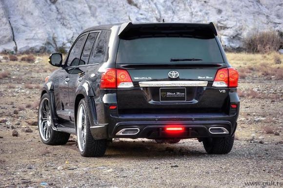 Обвес WALD Sports Line Black Bison Edition для Toyota Land Cruiser 200. Фото 4.