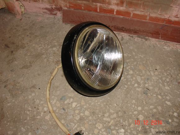 Фара для ЗИЛ 130, ГАЗ 53 и пр. Фото 1.