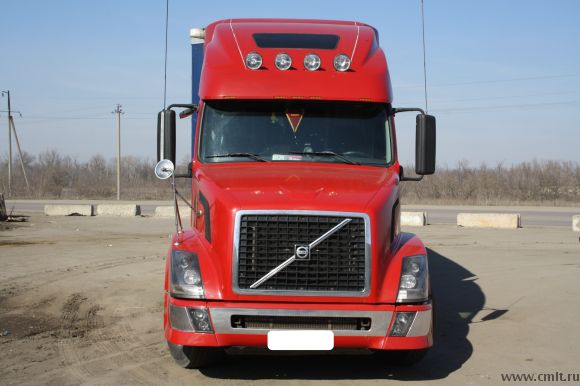 Седельный тягач volvo vnl (американец) и п/прицеп krone.. Фото 1.