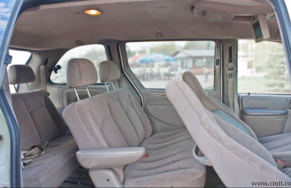 Водитель с личным л.а минивен 8 мест.. Фото 1.