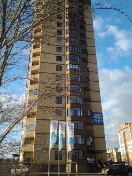 Антонова-Овсеенко ул., №7л, пересечение с ул. 9 Января. Фото 1.