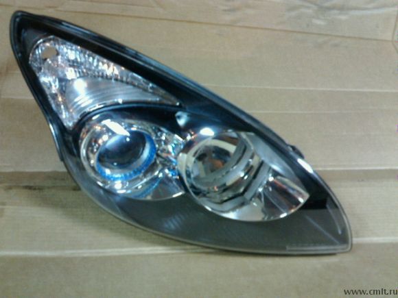 Фара передняя правая hyundai i30 арт. 921022R000. Фото 1.