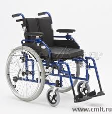 Инвалидная кресло коляска. Фото 1.
