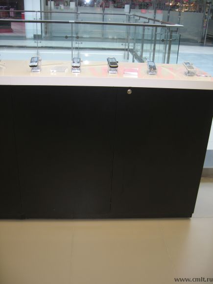 Открытая выкладка. Тумба торговая. Фото 1.