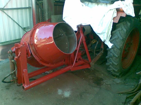 Бетономешалка к трактору. Фото 4.