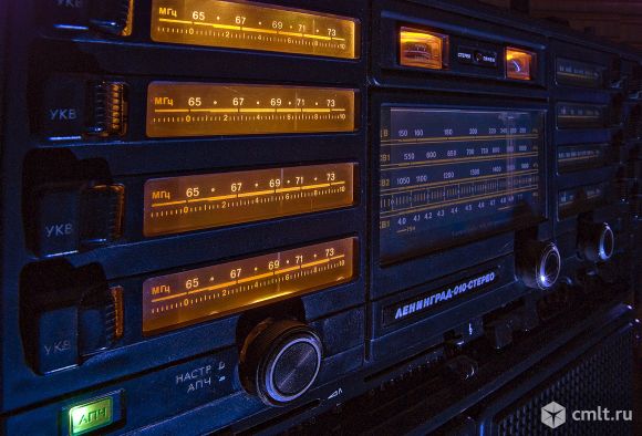 Радиоприемник Ленинград 001. Фото 1.